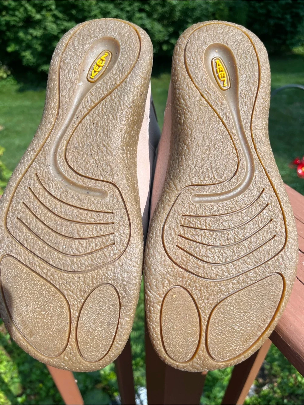 KEEN Women's Mosey Chelsea Leather Ankle Boots - Safari Birch Size 8.5 NEW